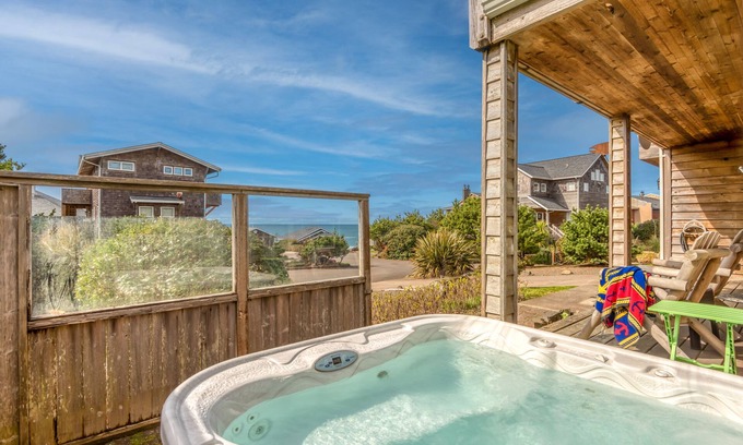 Lincoln Beach House | Ocean View, Hot Tub, Fire Pit, Queen Suite in This Private Bella Beach Beauty!