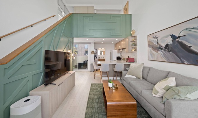 Harborview Condo | Ocean View Loft-Little Italy near Downtown/Gaslamp - Close to everything!