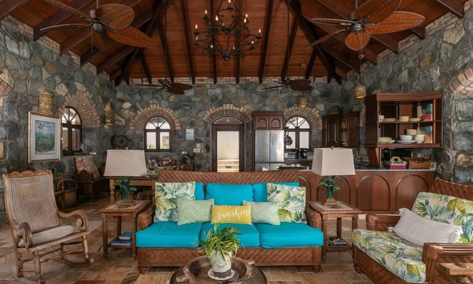 Point Rendezvous Villa | Ocean View Luxury all Ensuite Villa