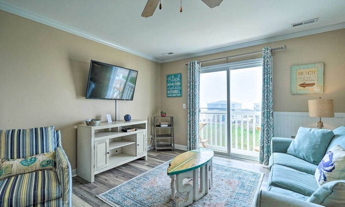 Long Beach Condo | Ocean-View Oak Island Condo, 1 Block to Beach!