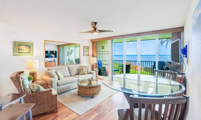 Wailua Condo | "Ocean View Oasis: Enjoy Tranquil Coconut Tree Views Overlooking Beautiful Wailua Bay!"