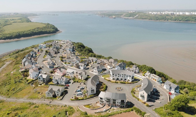 Pembroke Dock House | Ocean View/Pembrokeshire/Petfriendly