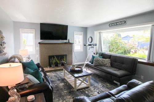 Brookings House | Ocean View Retreat