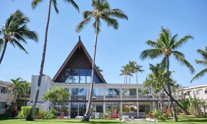 Kahului Apartment | Ocean View Room w/WiFi, Private Lanai, & Beautiful Views of the Pacific