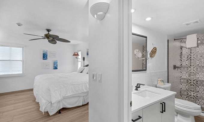 The Bight Condo | Ocean view luxury on 2 levels. Coral Gardens at snorkel reef on Grace Bay Beach