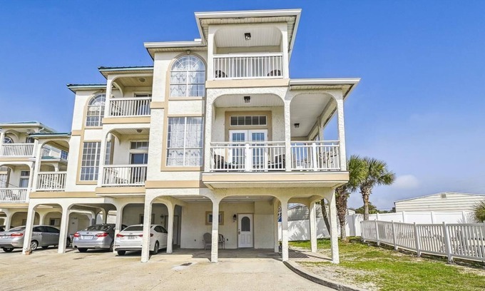 West Panama City Beach House | Ocean View Townhome Near Pier Park - Walk to Beach