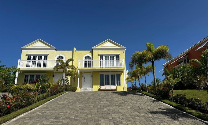 Orange Bay House | Ocean View Villa Tree House @ Little Bay
