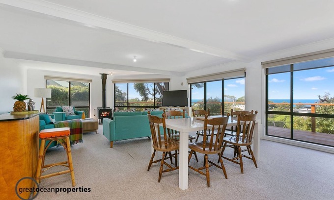 Skenes Creek House | Ocean Views, Wildlife. free wifi, full kitchen, linen provided,. BBQ, Fire pit.