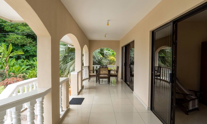 Mahe Island Apartment | OCEAN VISTA