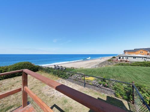 Gleneden Beach House | Ocean Waves