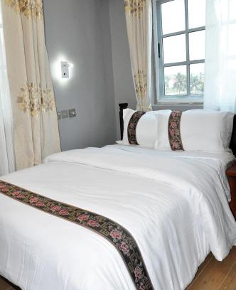 Kokrobite Hotel | OCEAN6