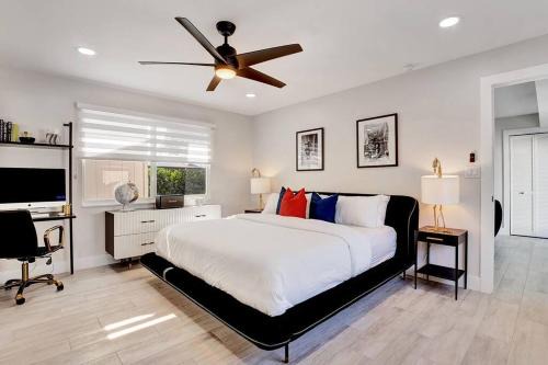 Poinsettia Heights Apartment | Oceana @ Casa Del Sol