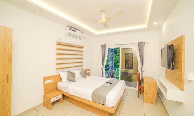 Sea View Ward Hotel | Oceana Hills Residency