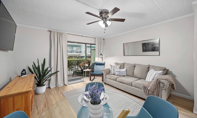Midtown Ocean City Condo | Oceanblock-Sleeps 4-WiFi-Walk to Beach & Seacrets
