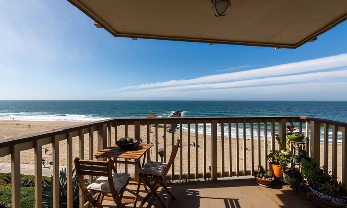 South Redondo Condo | Oceanfront 1-bedroom condo with Spectacular Views from Every Room