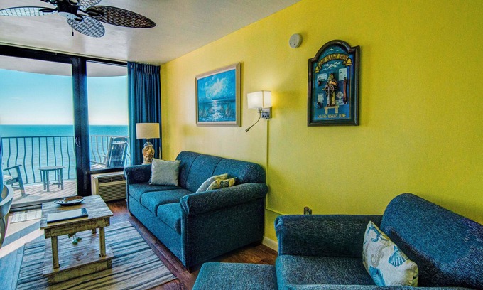 Myrtle Beach Resort | Oceanfront 1 Bedroom Condo at Nice Resort + Official On-Site Rental Privileges