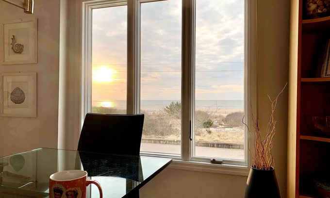 Cape May House | Oceanfront 3BR/3BA with direct ocean views, private parking and bikes included