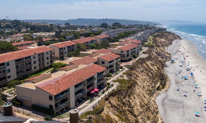 Solana Beach Condo | Oceanfront 3rd floor unit - Incredible view looking directly down to the beach