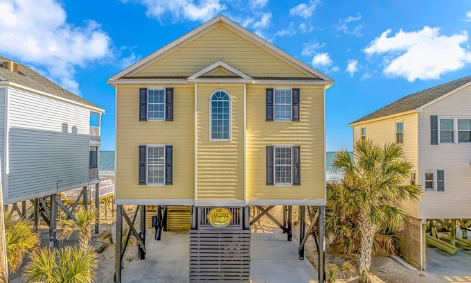 Garden City House | Oceanfront 6 bedroom house with heated pool right on beautiful Garden City Beach