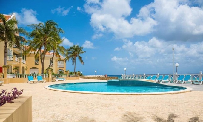 Playa Condo | OceanFront Apartment, newly renovated (2021)