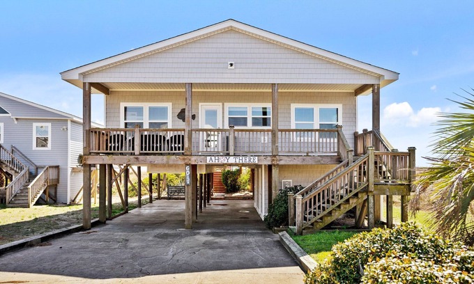 Oak Island House | Oceanfront Beach Cottage w/Modern Renovation & Private Boardwalk