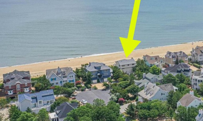 Bethany Beach House | Oceanfront Bethany Beach, A quiet week at the beach!nSept 5-12 or Oct 3-10