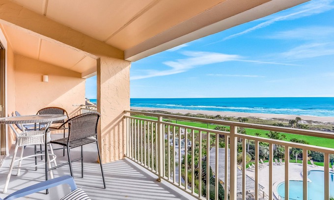 Fernandina Beach Condo | Oceanfront condo with balcony, AC, views & outdoor pool - dog-friendly