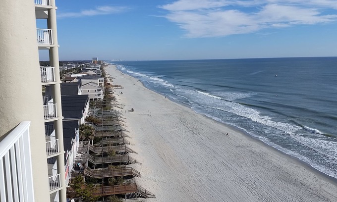 Garden City Condo | Oceanfront Condo With Balcony, One Ocean Place Garden City, SC