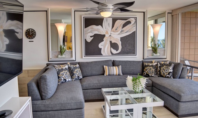 Kihei Condo | Oceanfront Condo at the Mana Kai Maui, Luxurious, Designer Remodeled