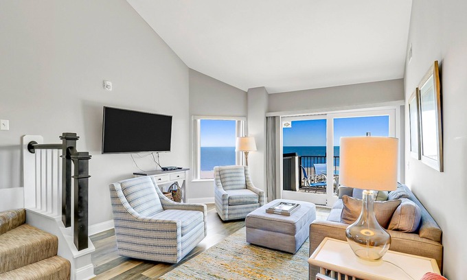 Folly Field Condo | Oceanfront Condo w/Great Views, Free WiFi, and Shared Outdoor Pool & Tennis