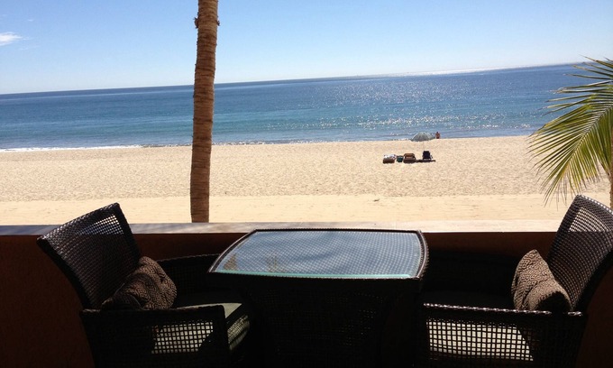San Jose del Cabo Condo | Oceanfront Condo with Private Balcony in La Jolla de los Cabos! 2bd, 2 bath