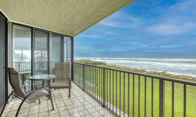 Bethune Beach Condo | Oceanfront Corner Unit at Chadham-by-the-Sea/Car Free Beach/CH210