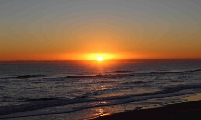South Nags Head Cottage | Oceanfront Cottage, S Nags Pet Friendly! MP19