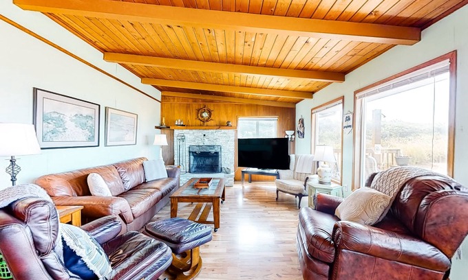 Rockaway Beach House | Oceanfront, dog-friendly home with washer/dryer & fireplace