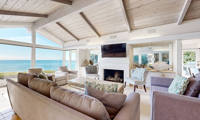 La Jolla House | Oceanfront, dog-friendly home with deck, firepit, grill, & sweeping ocean views