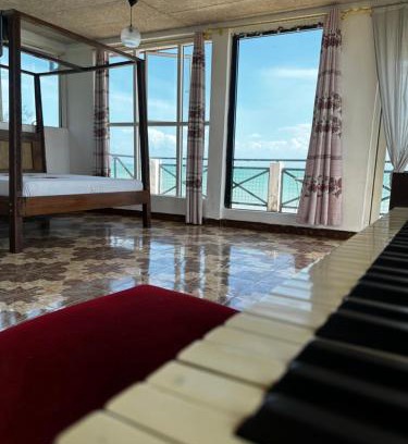 Tunguu House | Oceanfront Escape in Zanzibar