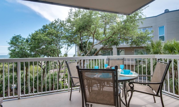 Palmetto Dunes Villa | Oceanfront Family Villa w/Pool + Beach Access, Bikes