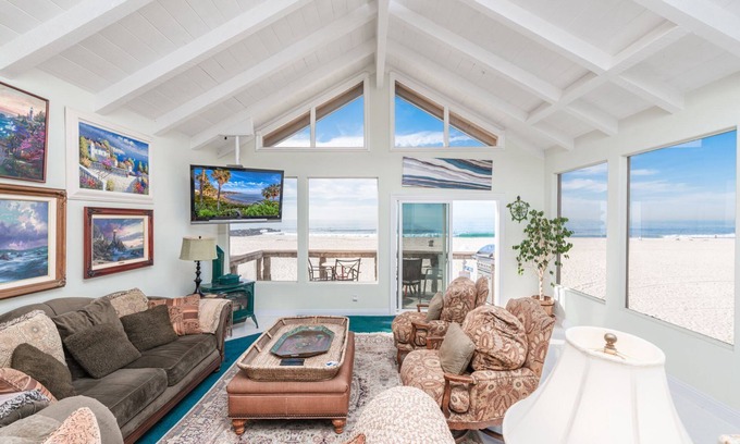 West Newport Condo | Oceanfront Family Vacation Home | Affordable Beachfront Living! | Super Central - No Car Needed