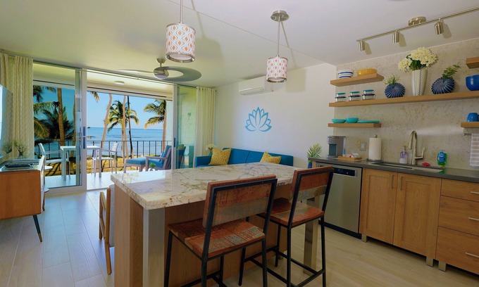 Kihei Condo | Oceanfront Gem, Top Floor Views & Gorgeous Sunsets, KING Bed, FULL AC, DUAL Bath Sink, FAST WiFi
