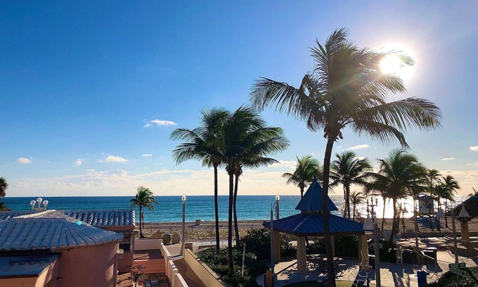 Hollywood House | OCEANFRONT Historical Home. DIRECTLY on Boardwalk and Beach 180 degree view