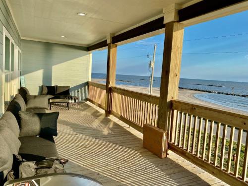 Lakeview  Jefferson County House | OceanFront home near HollyBeach