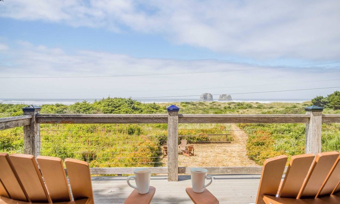 Rockaway Beach House | Oceanfront Home with large Deck, Grill, Fire Pit