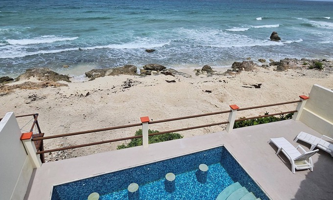 Isla Mujeres House | Oceanfront Home with 2 Pools and Spectacular Views!
