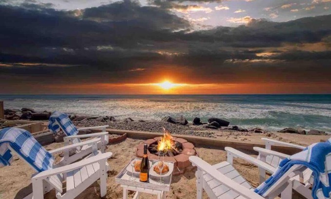 South Oceanside House | Oceanfront House w/Private Beach & Stunning Views