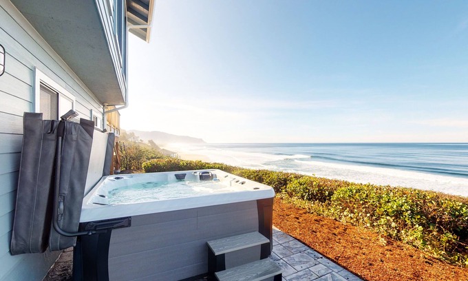 Cloverdale House | Oceanfront house with Ping-Pong table & private hot tub overlooking the ocean