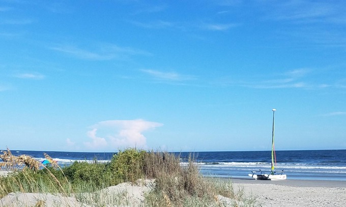 North Myrtle Beach Condo | OCEANFRONT & ISLAND VIEW SPECIAL 30% off Sept.