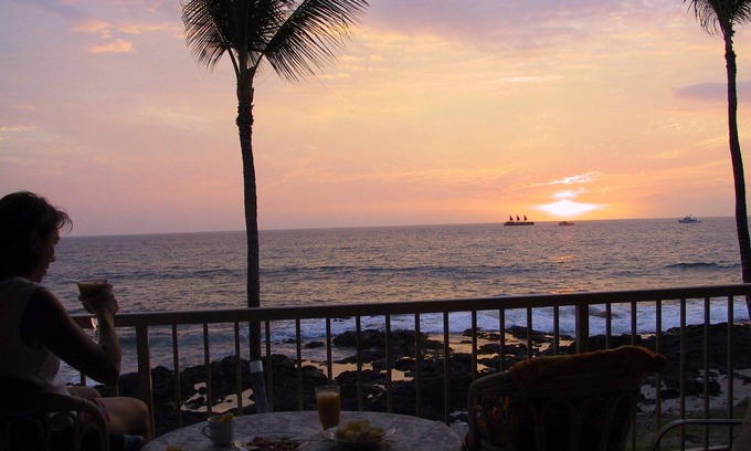Historic Kailua Village Condo | OCEANFRONT Kona Reef, Top Rated Reviewsnn
