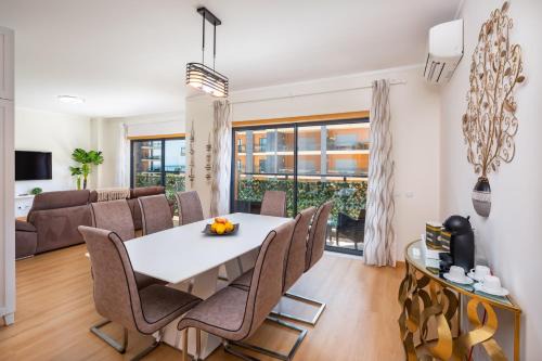 Olhao Apartment | OCEANFRONT: Luxury Magnificent Views and Pool