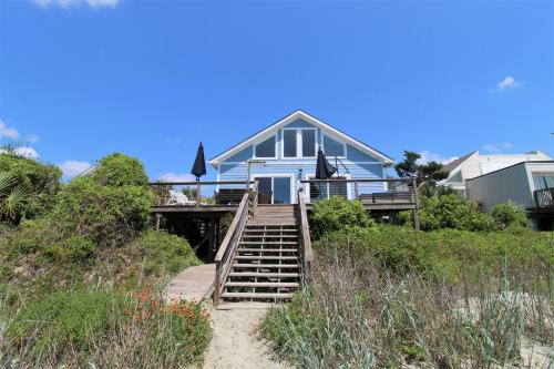 Folly Beach House | Oceanfront Nest