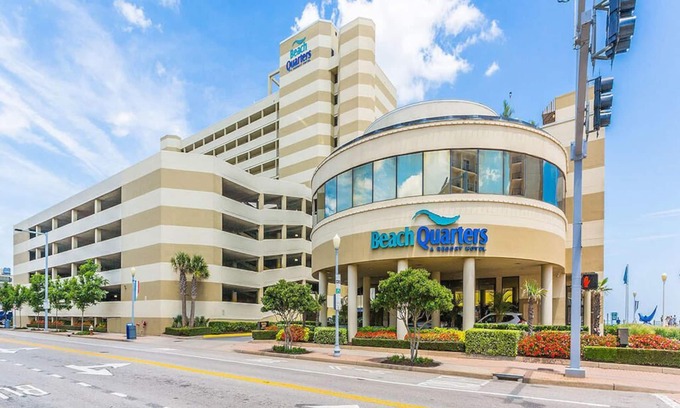 Northeast Virginia Beach Condo | Oceanfront one bedroom at Beach Quarters Resort, VA Beach. Reserve now!